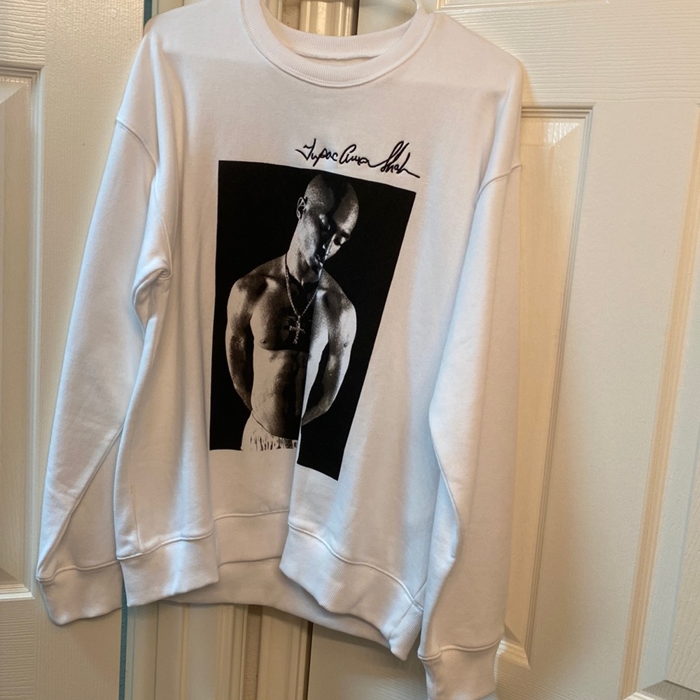 Tupac crew neck sweater